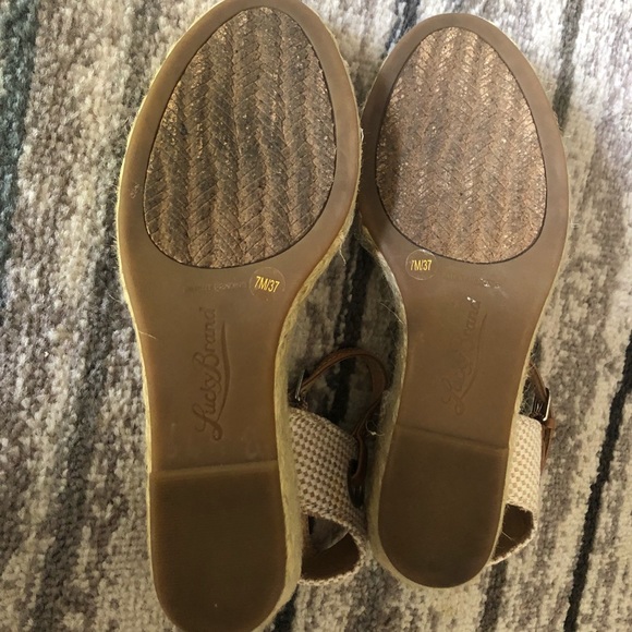 🌼Lucky Brand Wedge Sandals 🌼 - Picture 8 of 16